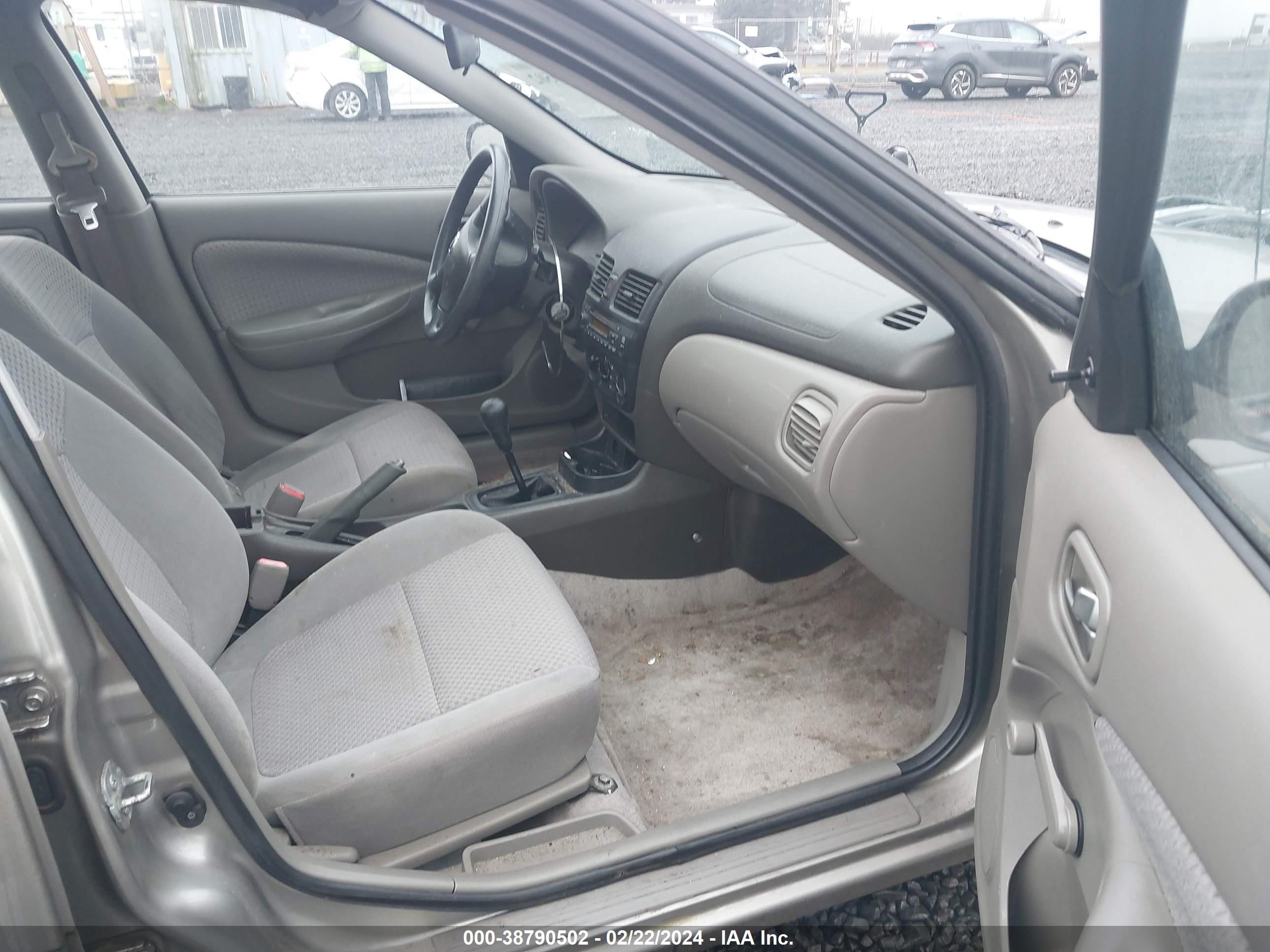 Photo 4 VIN: 3NICB51D061543398 - NISSAN SENTRA 