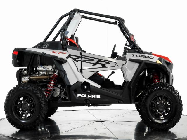 Photo 4 VIN: 3NSNAE922MF570835 - POLARIS RZR 