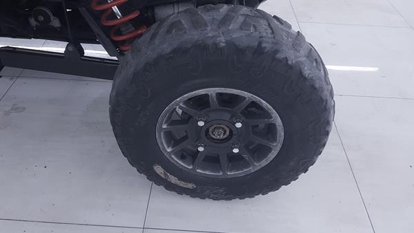 Photo 29 VIN: 3NSVFE921JF944543 - POLARIS RZR 1000CC 