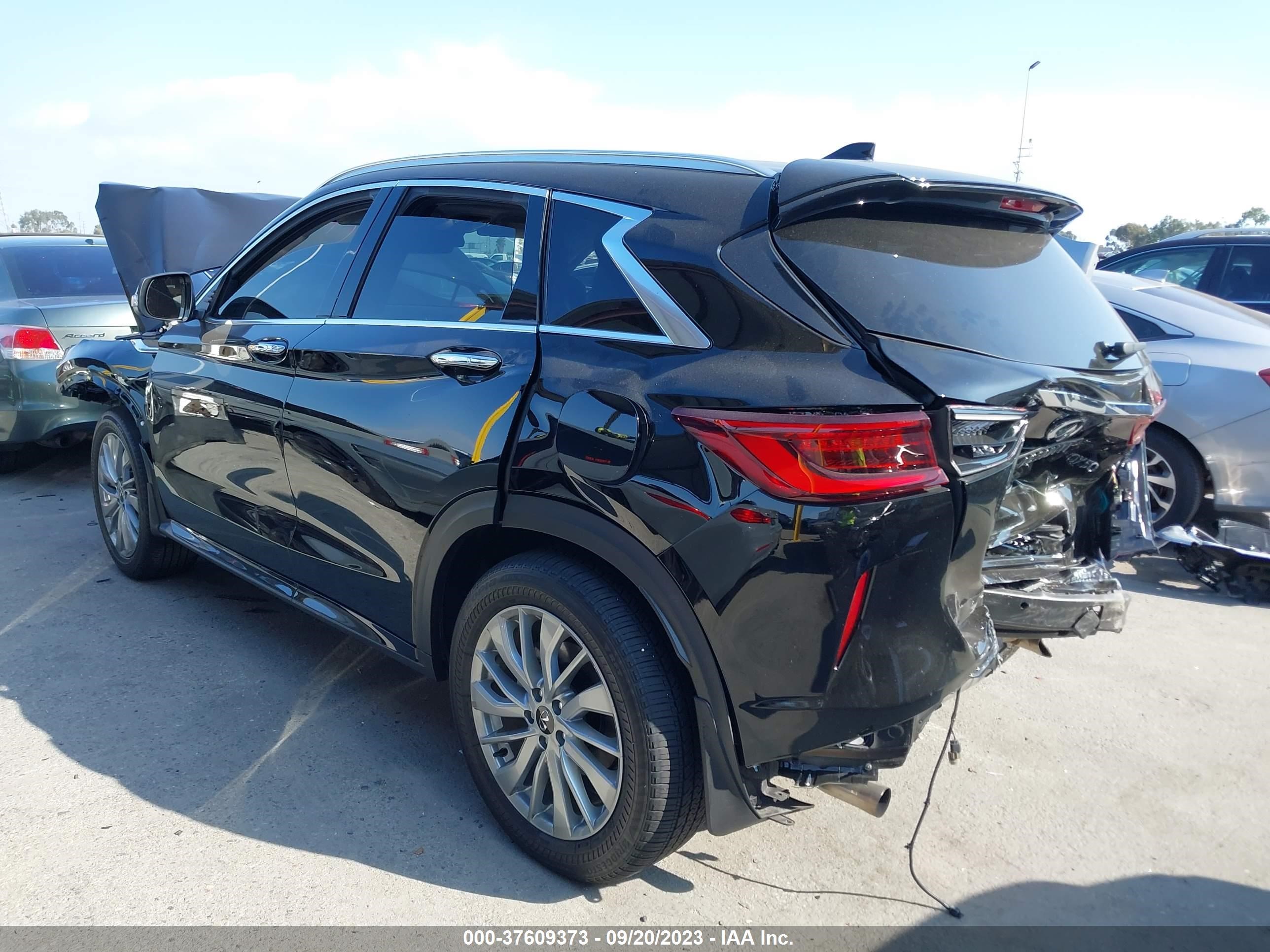 Photo 2 VIN: 3PCAJ5BA9PF119827 - INFINITI QX50 