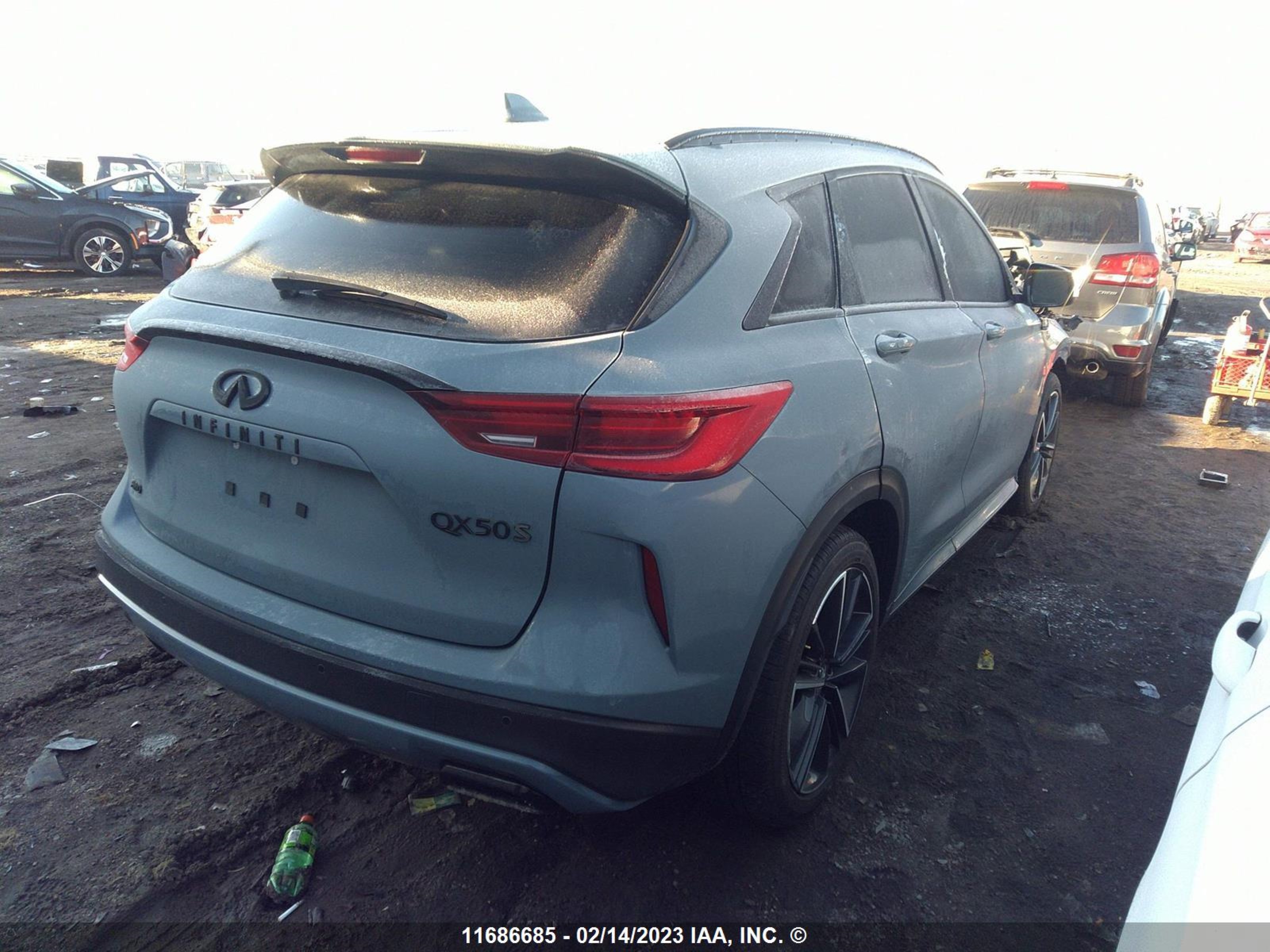 Photo 3 VIN: 3PCAJ5FB7PF105184 - INFINITI QX50 