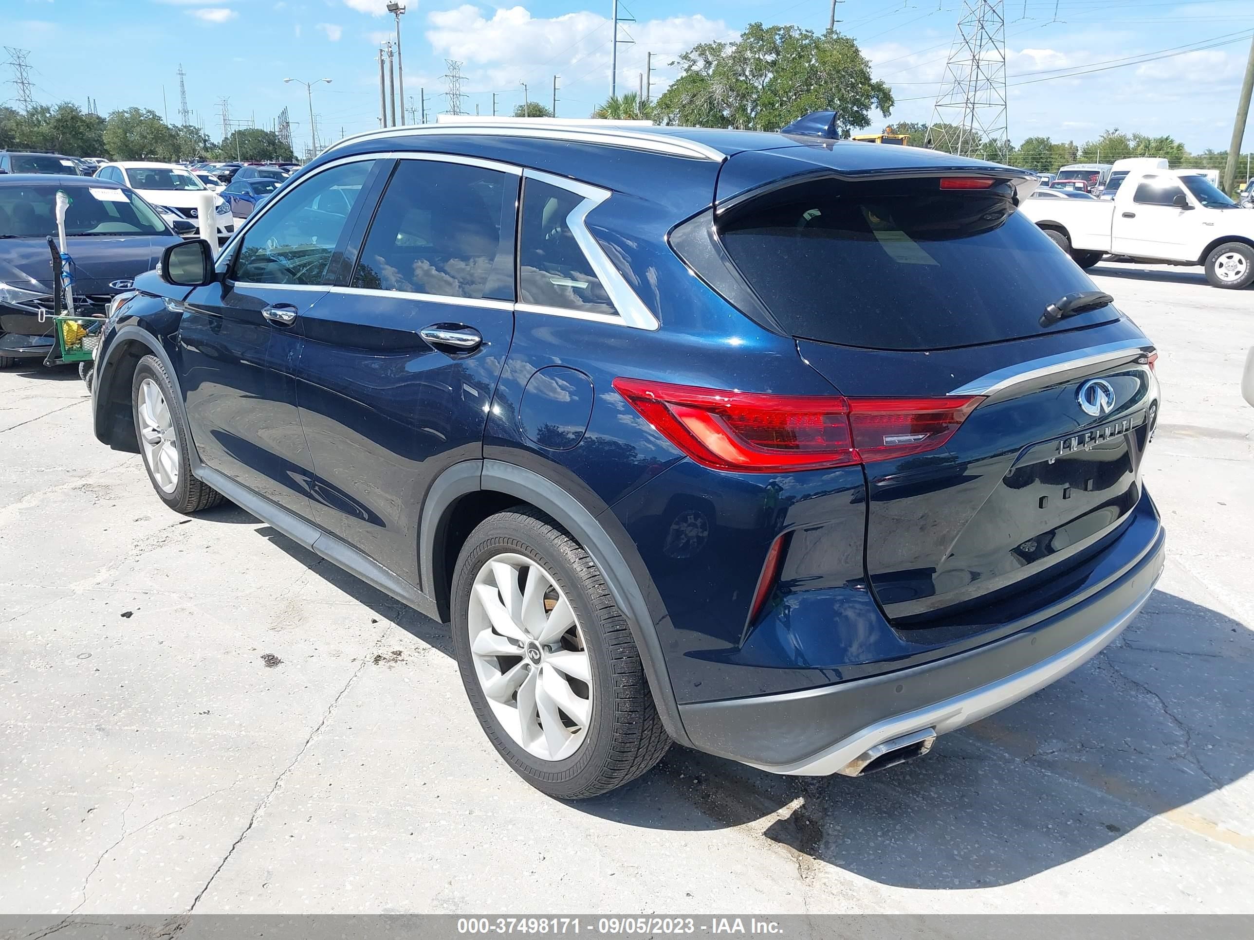 Photo 2 VIN: 3PCAJ5M13KF121207 - INFINITI QX50 