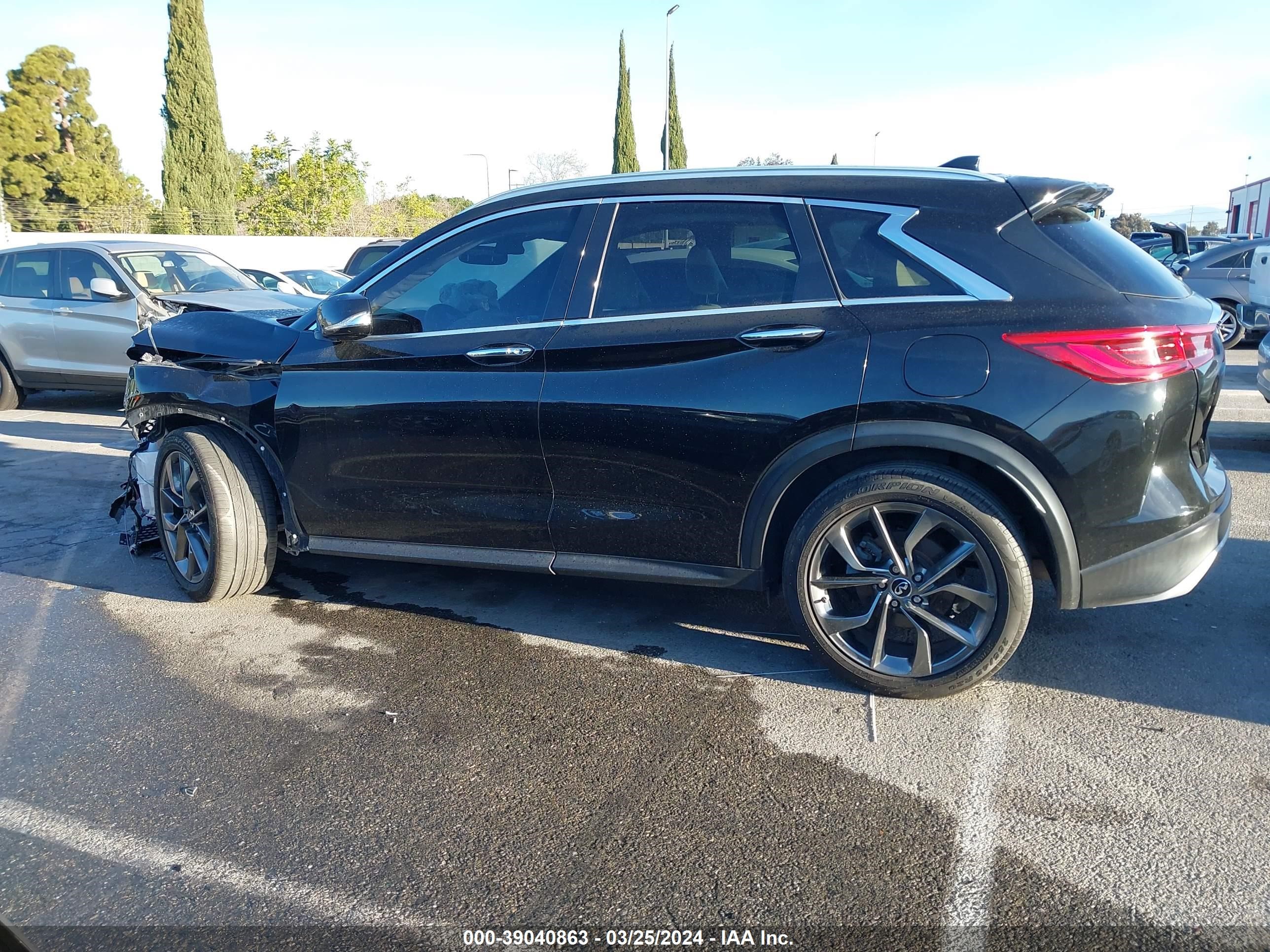 Photo 13 VIN: 3PCAJ5M16KF127275 - INFINITI QX50 