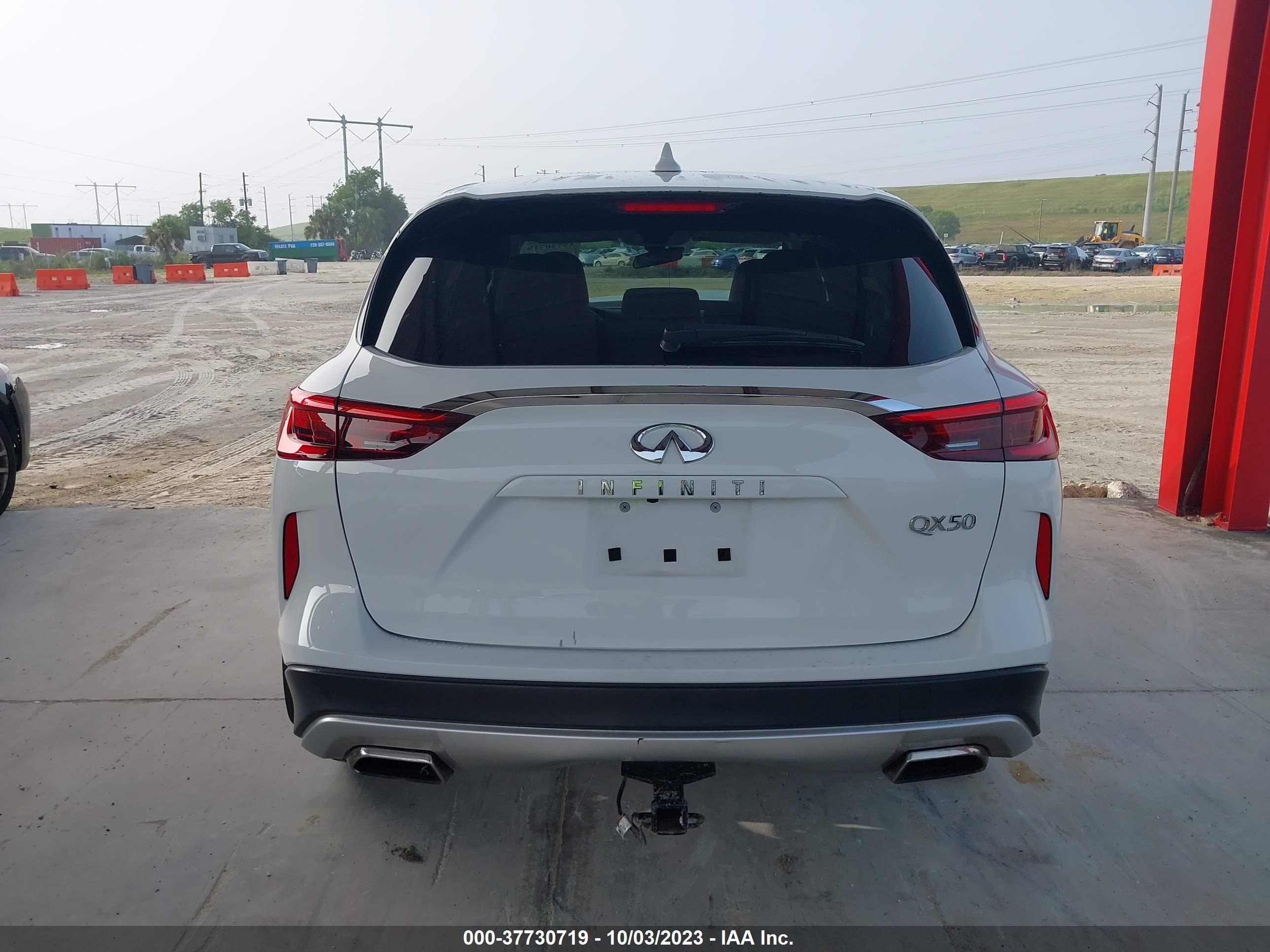 Photo 15 VIN: 3PCAJ5M17KF112154 - INFINITI QX50 