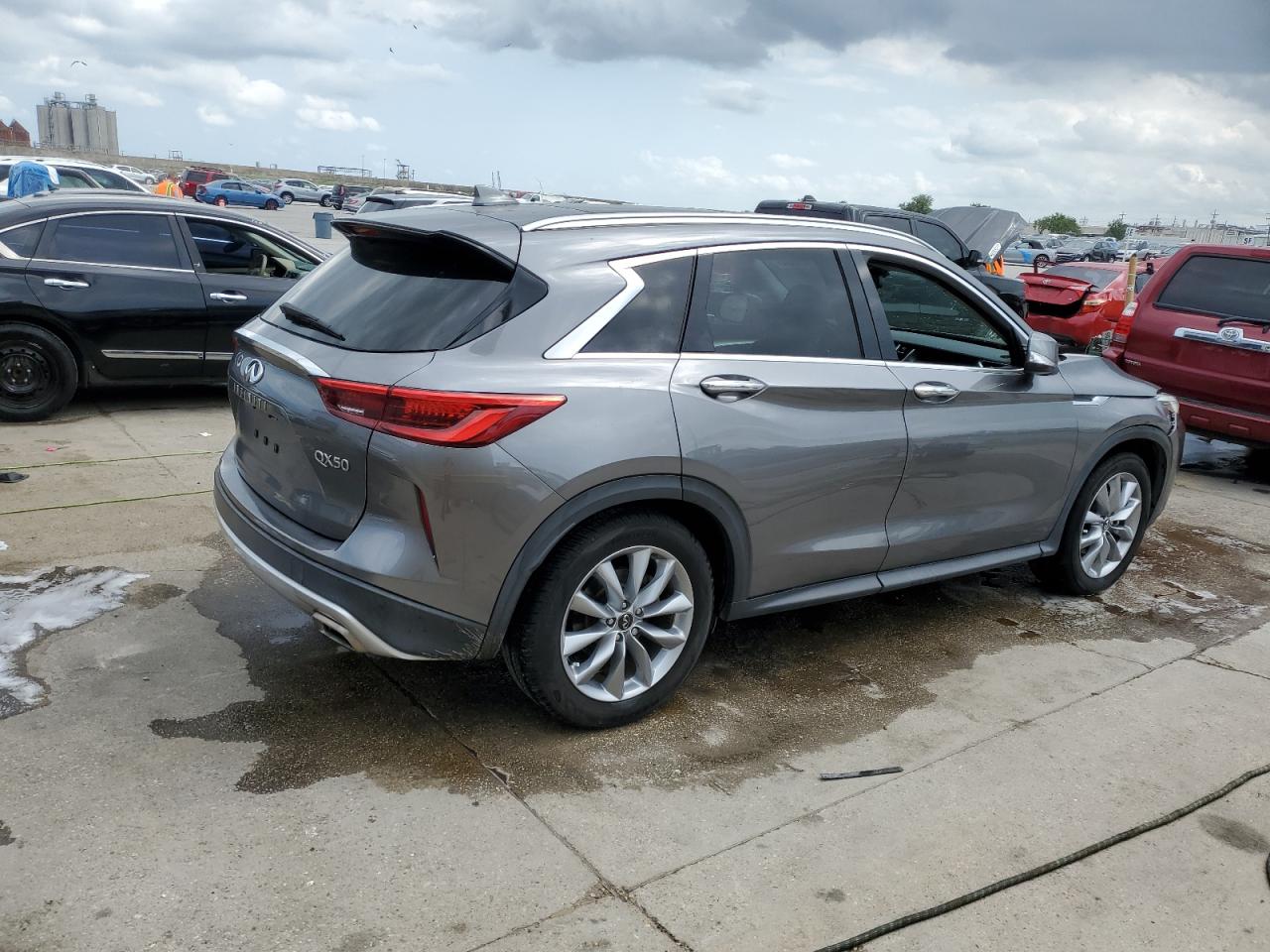 Photo 2 VIN: 3PCAJ5M1XKF134794 - INFINITI QX50 