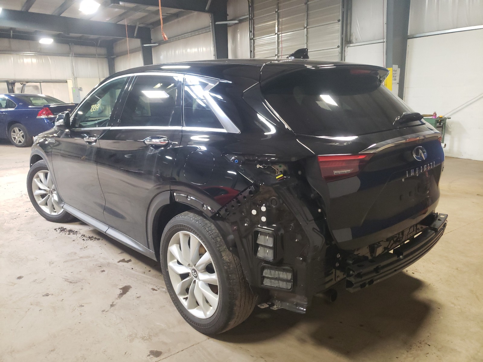 Photo 2 VIN: 3PCAJ5M30KF105841 - INFINITI QX50 