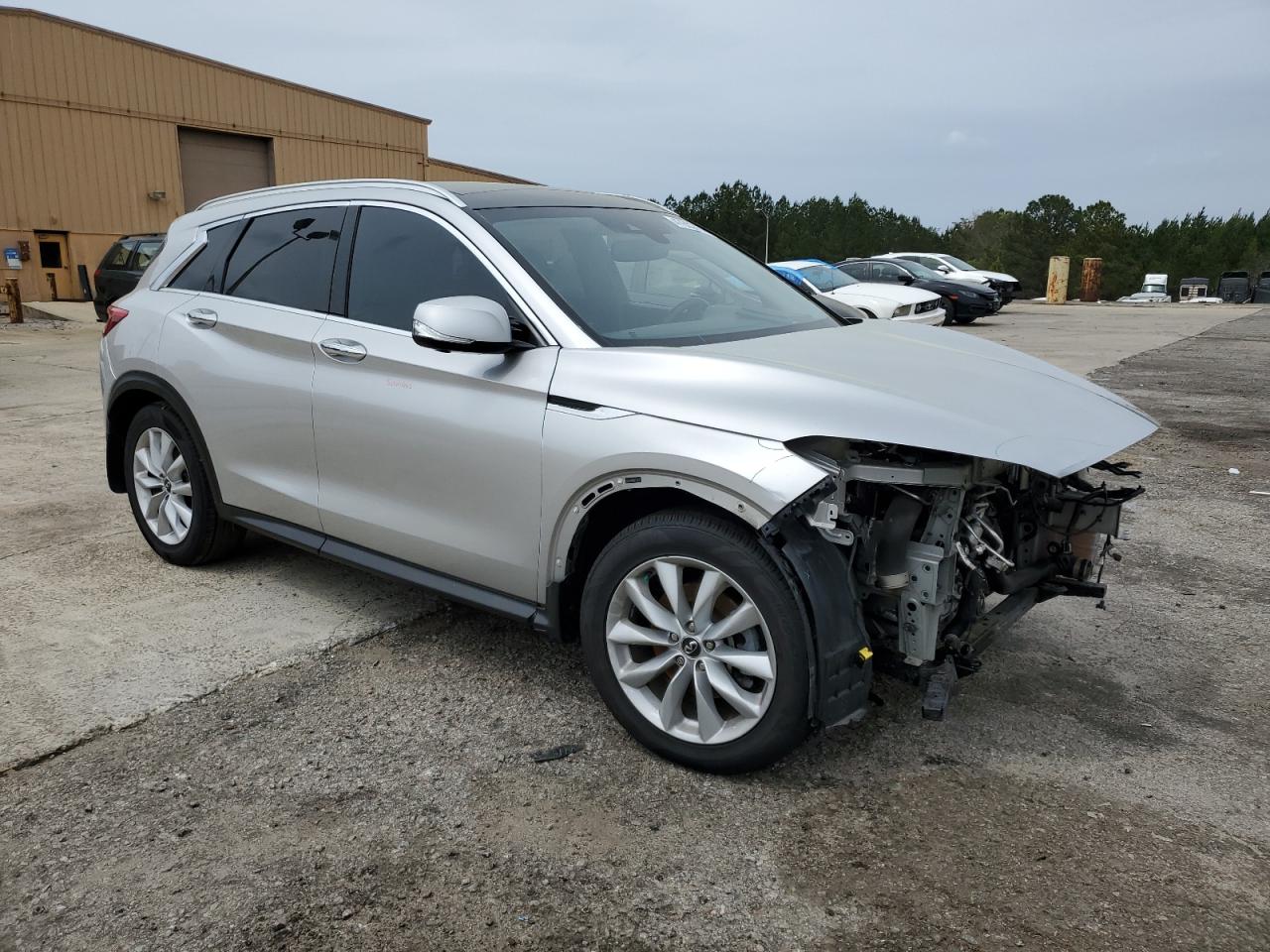 Photo 3 VIN: 3PCAJ5M30KF117665 - INFINITI QX50 