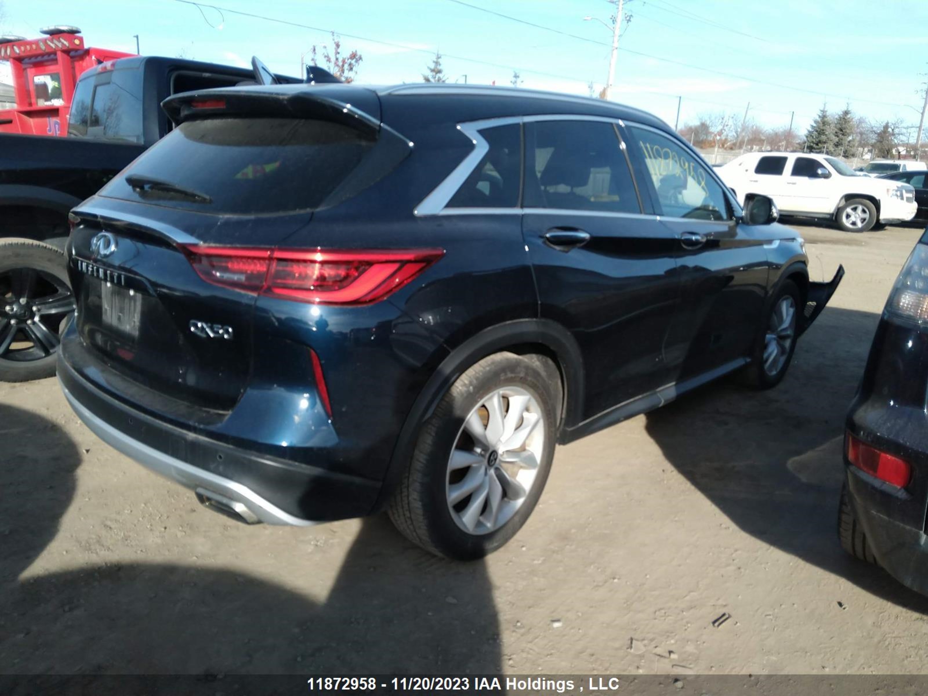 Photo 3 VIN: 3PCAJ5M30KF127029 - INFINITI QX50 