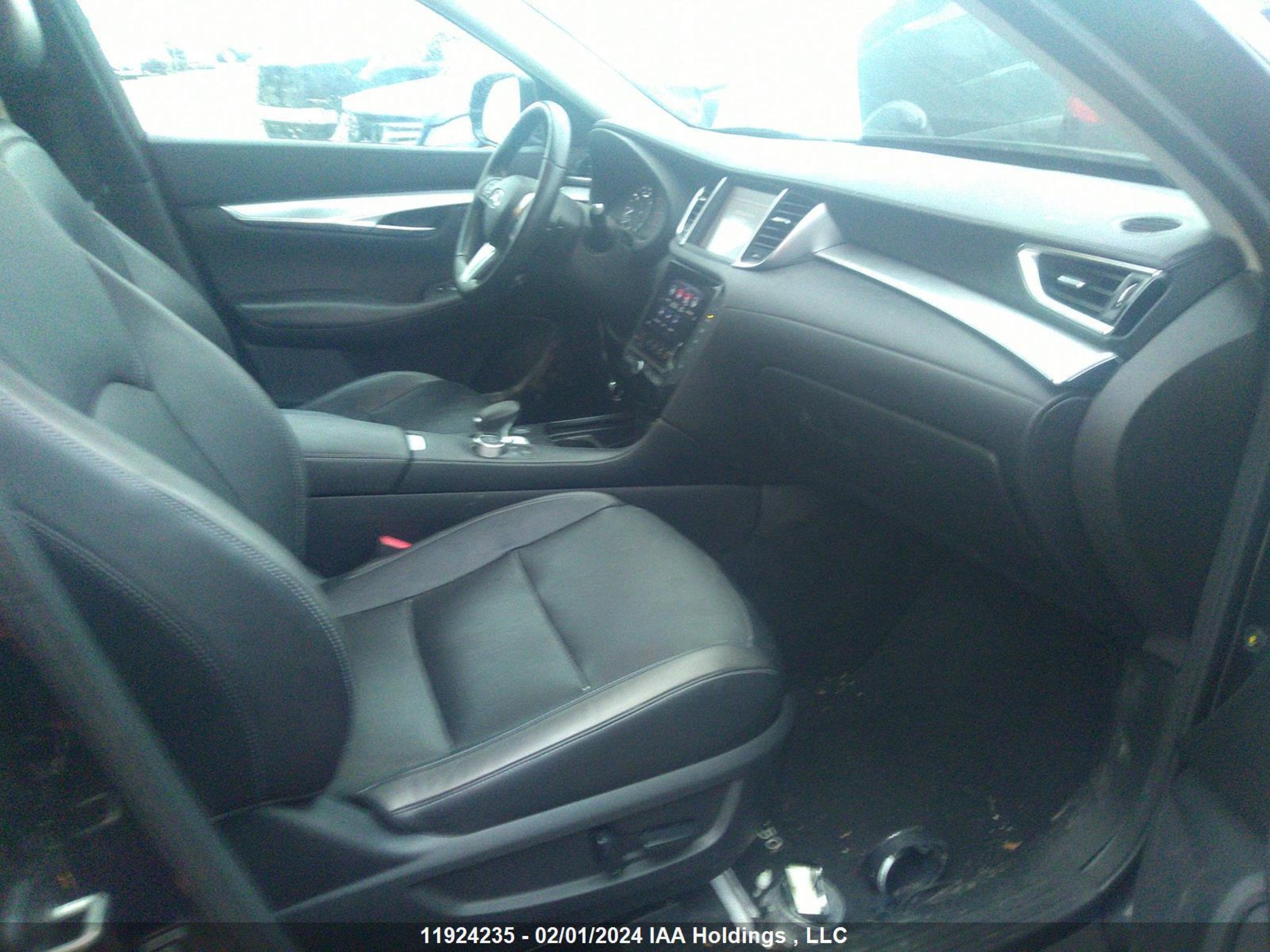 Photo 4 VIN: 3PCAJ5M32KF148402 - INFINITI QX50 