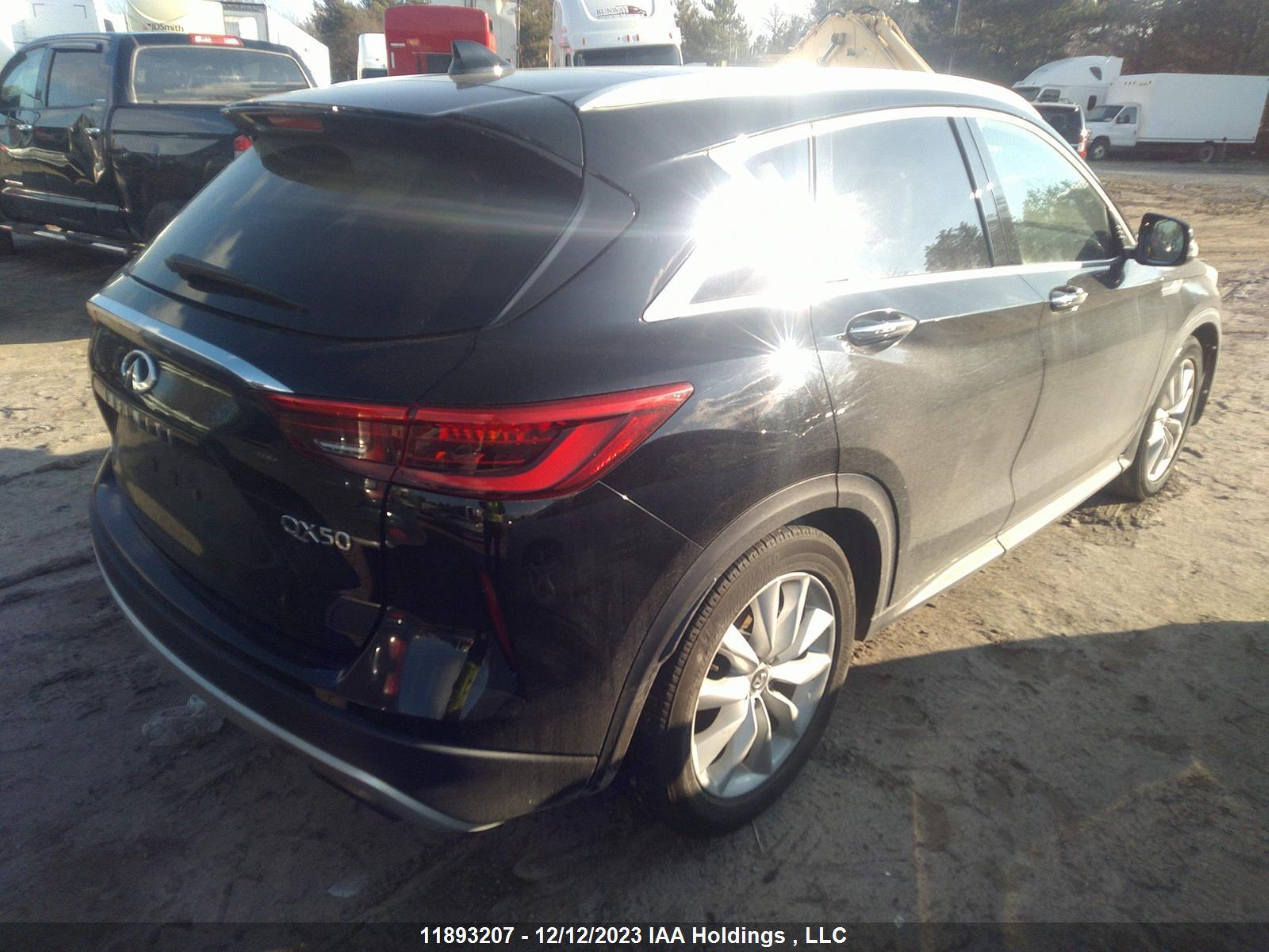 Photo 3 VIN: 3PCAJ5M35KF110923 - INFINITI QX50 