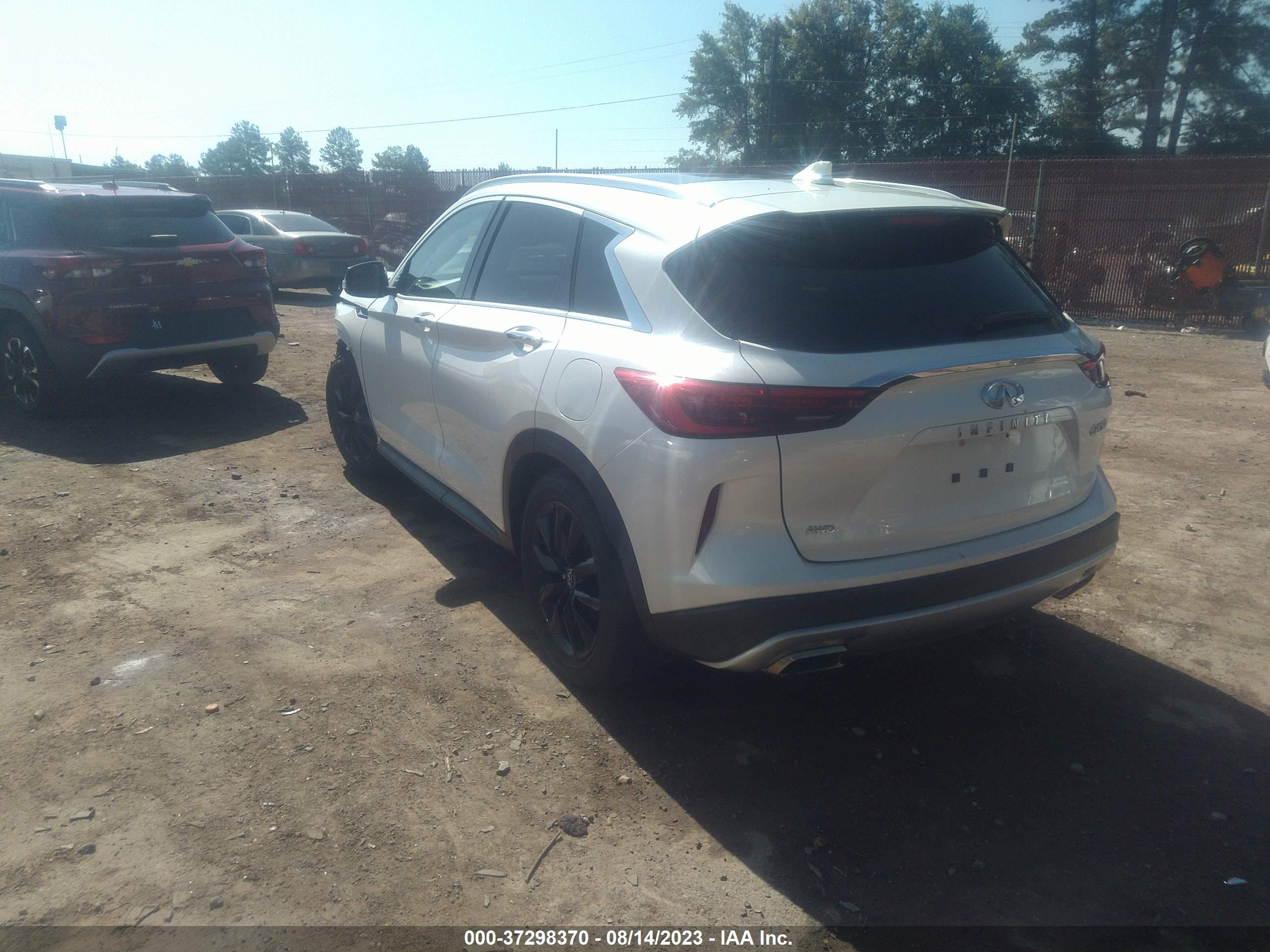 Photo 2 VIN: 3PCAJ5M36KF111157 - INFINITI QX50 