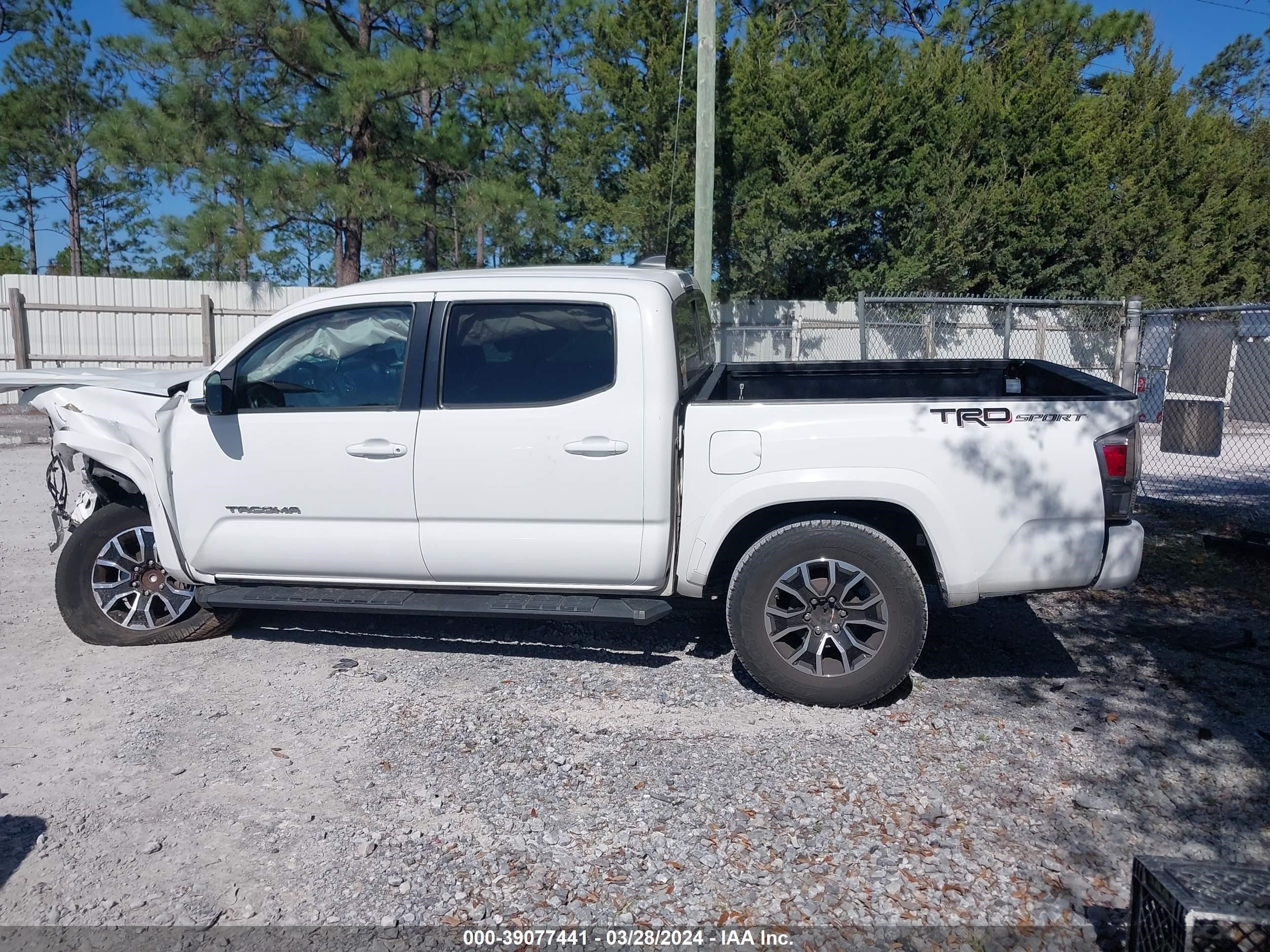 Photo 13 VIN: 3TMAZ5CN0LM115732 - TOYOTA TACOMA 