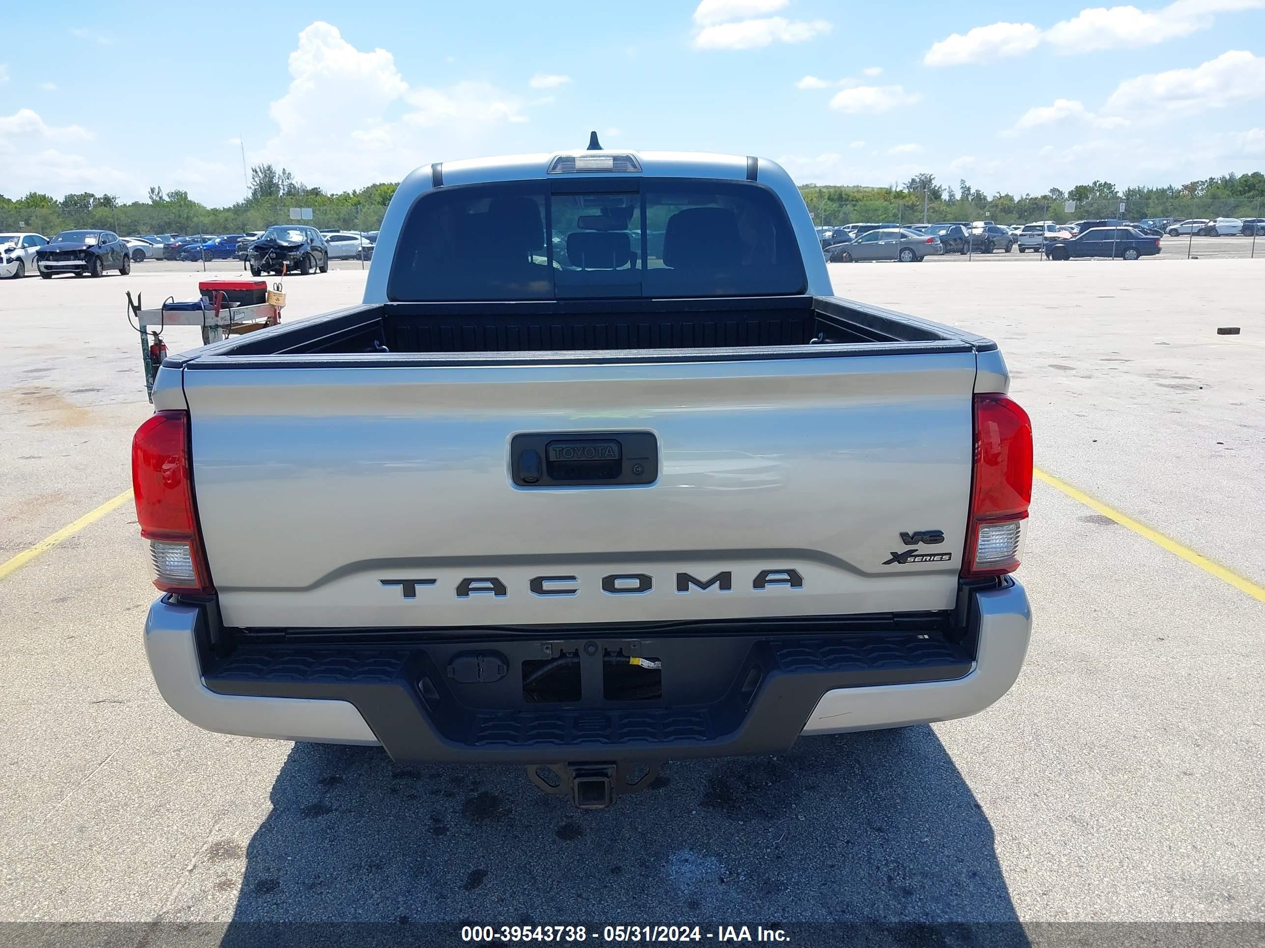 Photo 16 VIN: 3TMAZ5CN0NM182222 - TOYOTA TACOMA 