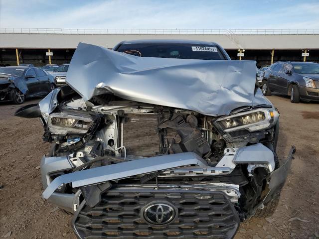 Photo 4 VIN: 3TMAZ5CN0NM182396 - TOYOTA TACOMA DOU 