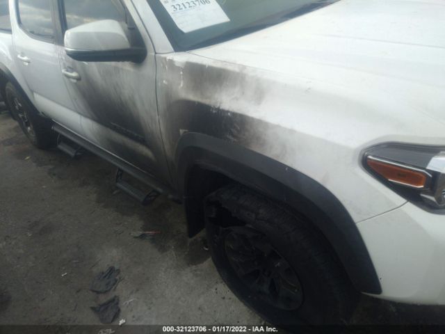 Photo 5 VIN: 3TMAZ5CN1JM055876 - TOYOTA TACOMA 