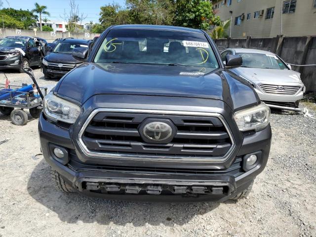 Photo 4 VIN: 3TMAZ5CN1JM071477 - TOYOTA TACOMA DOU 