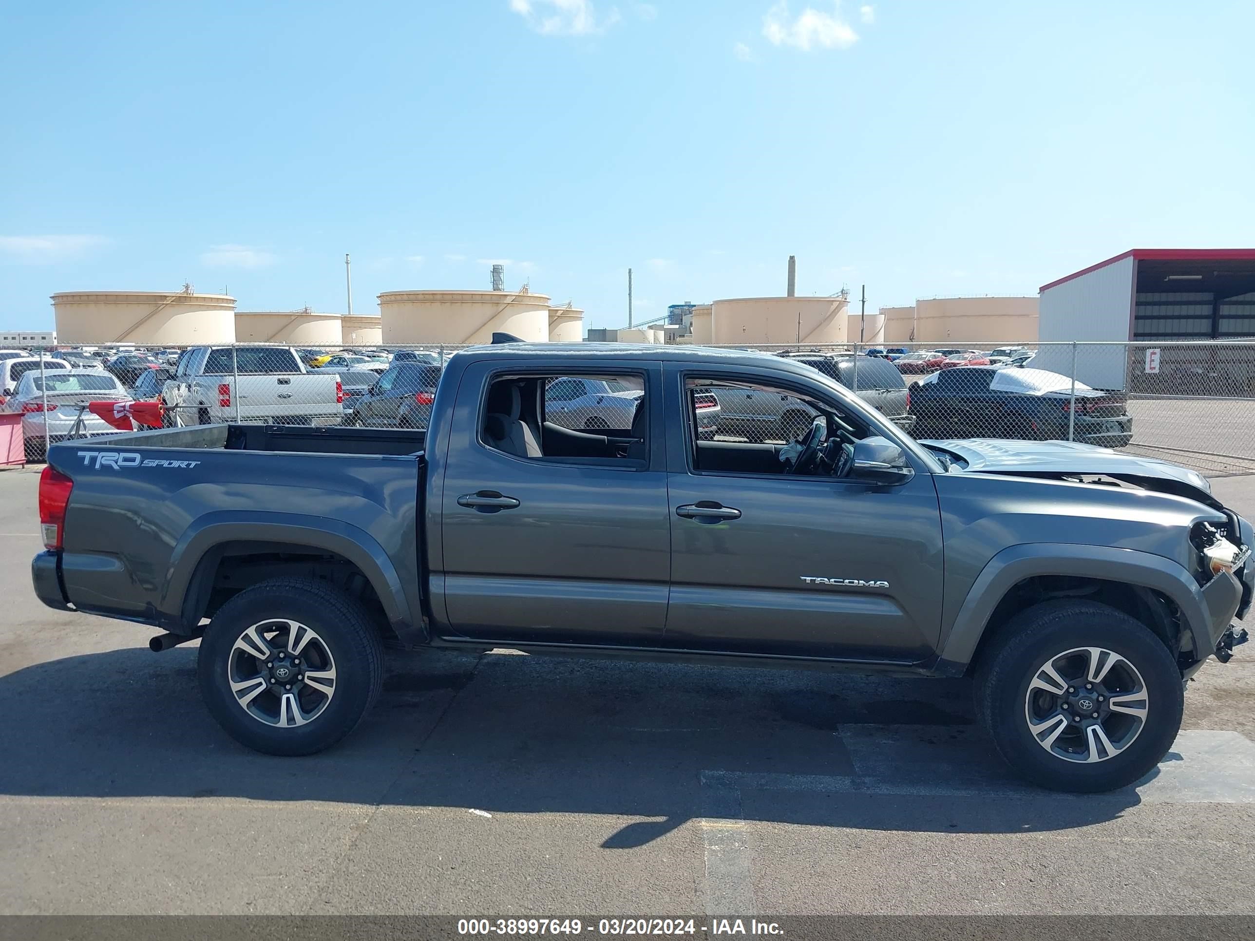 Photo 12 VIN: 3TMAZ5CN2GM014357 - TOYOTA TACOMA 