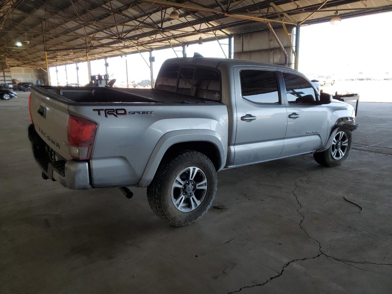 Photo 2 VIN: 3TMAZ5CN2GM020272 - TOYOTA TACOMA 