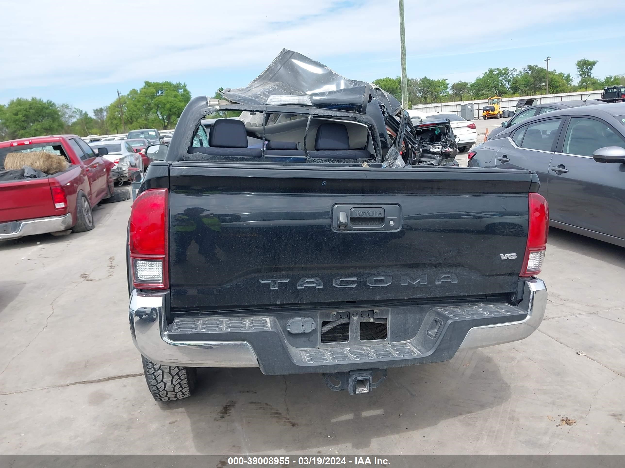 Photo 14 VIN: 3TMAZ5CN2KM096048 - TOYOTA TACOMA 