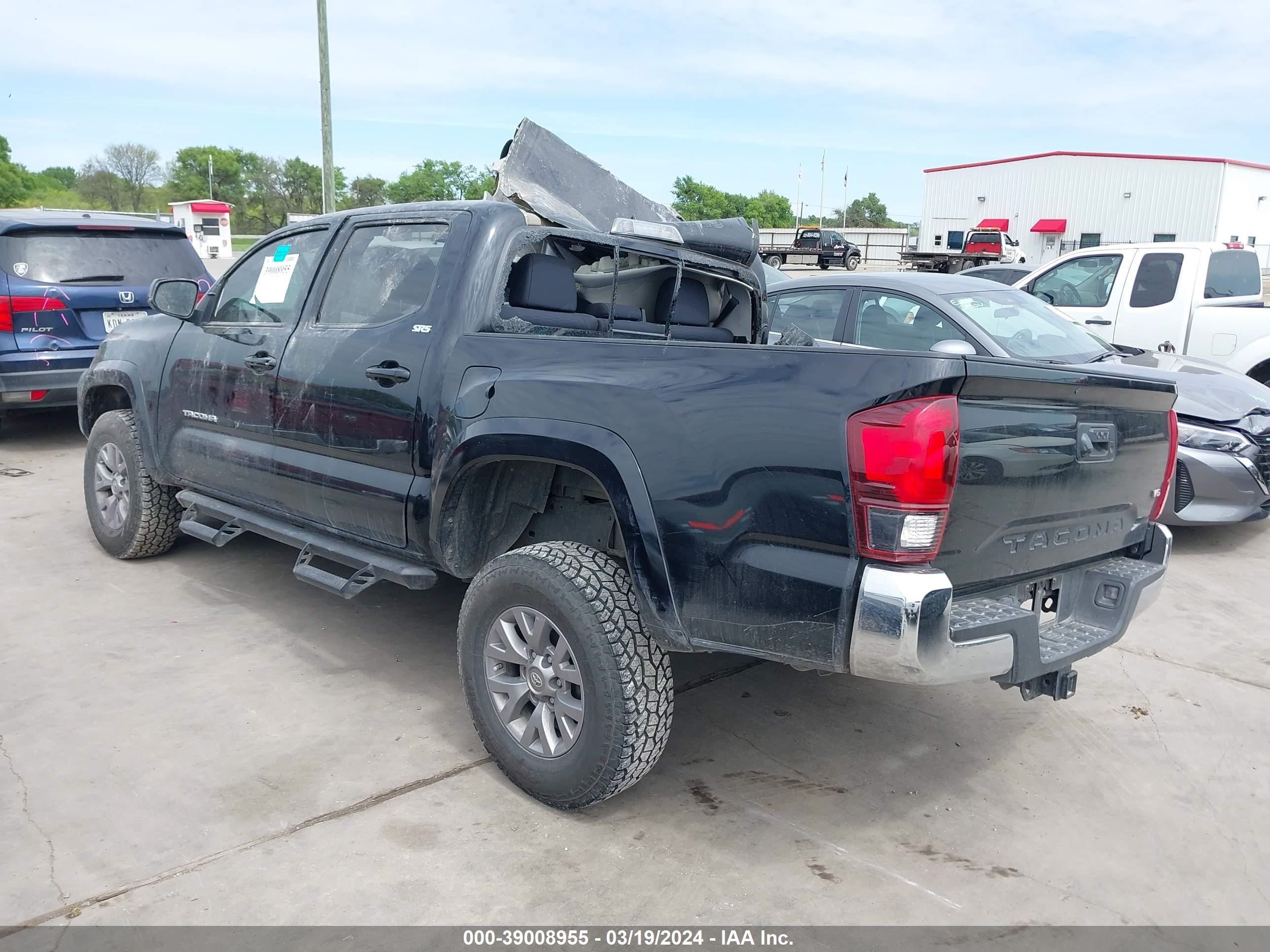 Photo 2 VIN: 3TMAZ5CN2KM096048 - TOYOTA TACOMA 