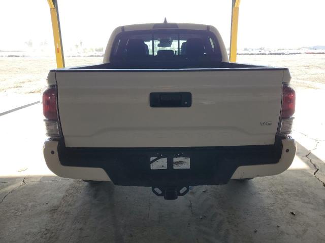 Photo 5 VIN: 3TMAZ5CN2PM213957 - TOYOTA TACOMA DOU 