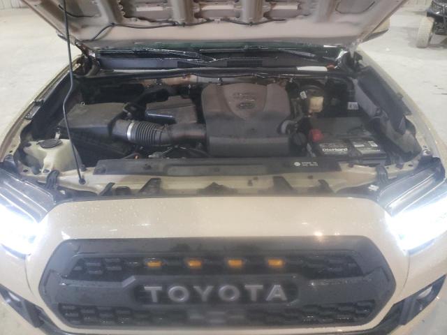 Photo 10 VIN: 3TMAZ5CN3JM055295 - TOYOTA TACOMA DOU 