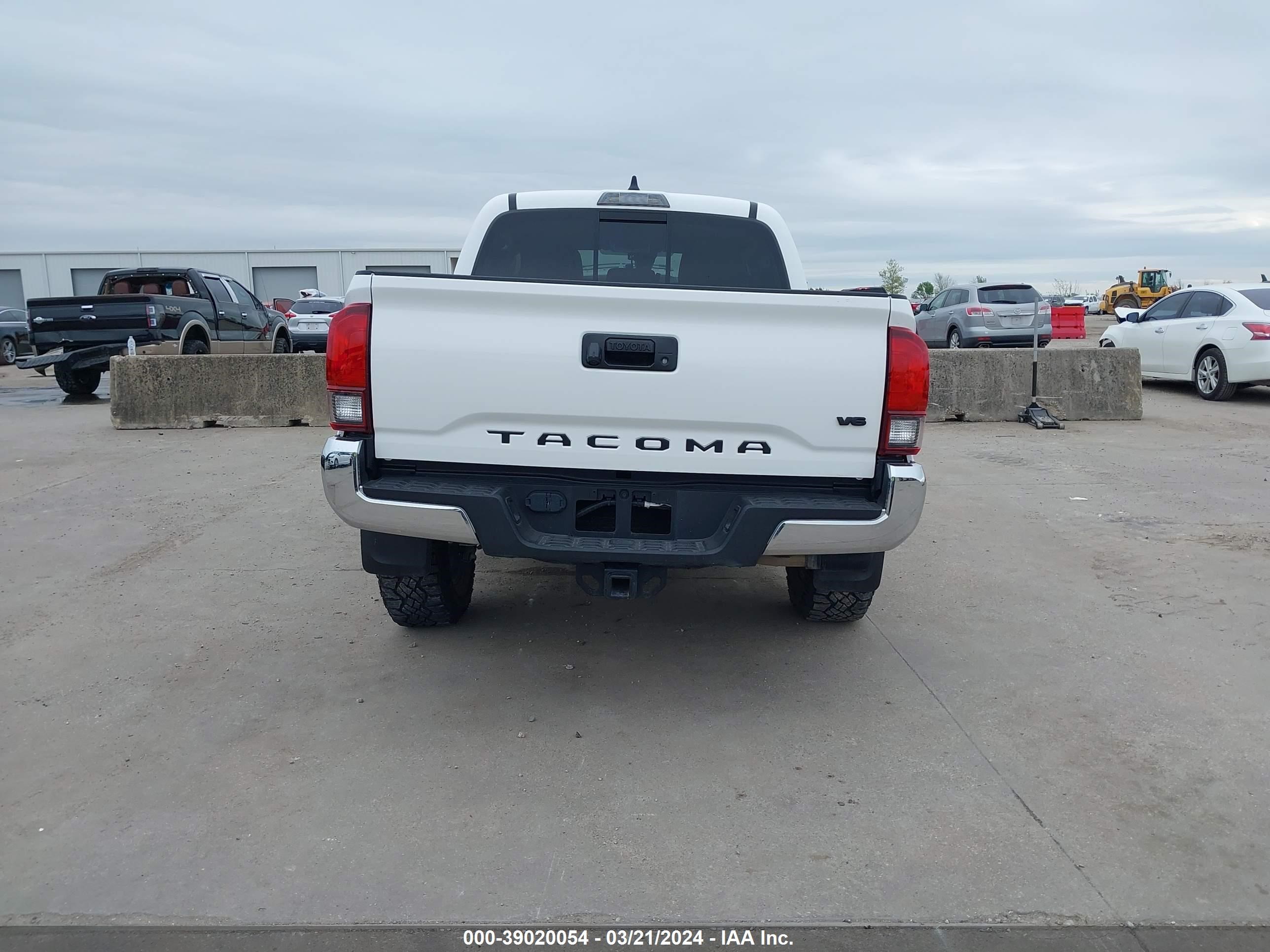 Photo 15 VIN: 3TMAZ5CN4PM201440 - TOYOTA TACOMA 