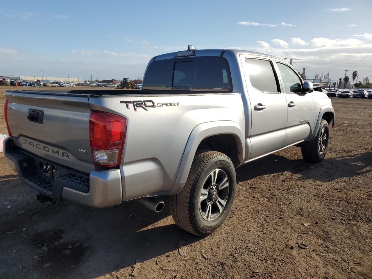 Photo 2 VIN: 3TMAZ5CN5HM030232 - TOYOTA TACOMA 