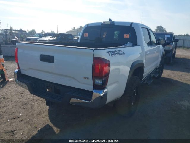 Photo 3 VIN: 3TMAZ5CN5JM074365 - TOYOTA TACOMA 