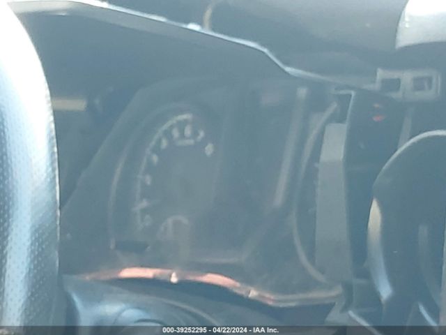 Photo 6 VIN: 3TMAZ5CN5JM074365 - TOYOTA TACOMA 