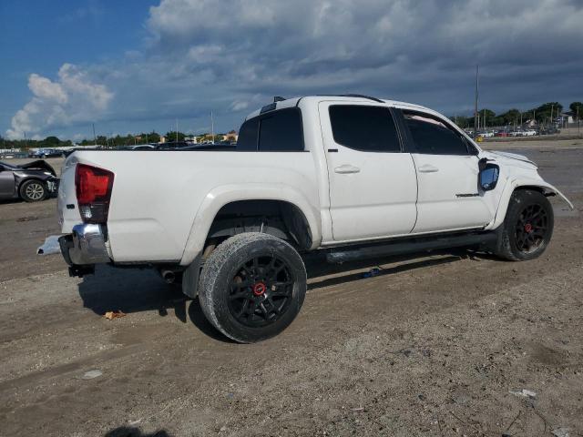 Photo 2 VIN: 3TMAZ5CN6JM067571 - TOYOTA TACOMA DOU 