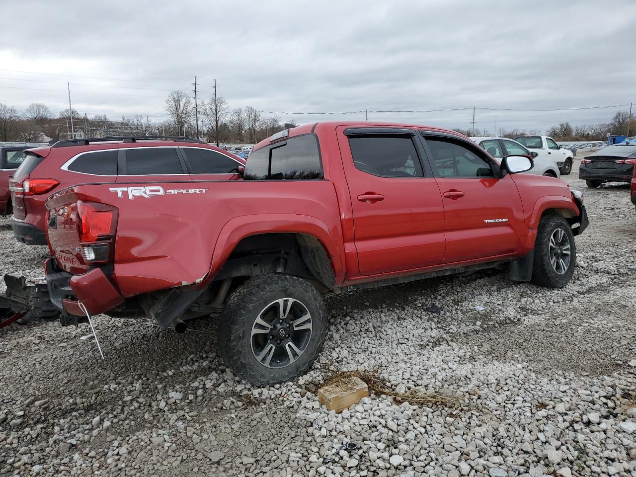 Photo 2 VIN: 3TMAZ5CN6JM070180 - TOYOTA TACOMA 