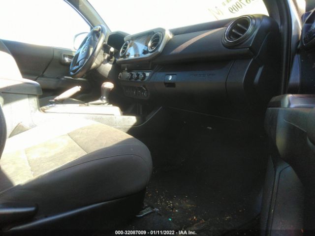 Photo 4 VIN: 3TMAZ5CN6KM098840 - TOYOTA TACOMA 2WD 