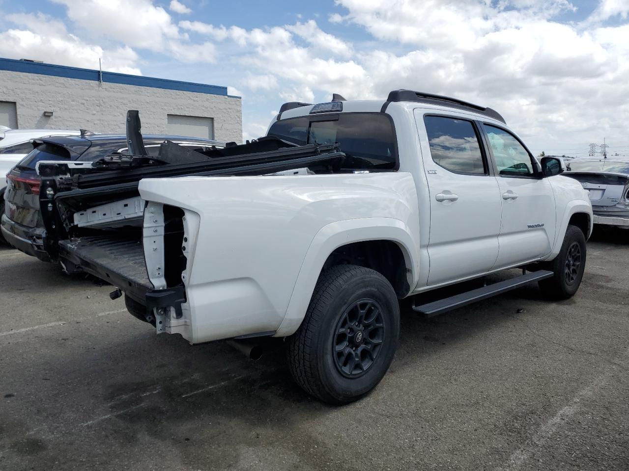 Photo 2 VIN: 3TMAZ5CN6KM104992 - TOYOTA TACOMA 