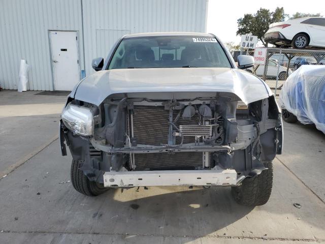 Photo 4 VIN: 3TMAZ5CN6KM106662 - TOYOTA TACOMA DOU 