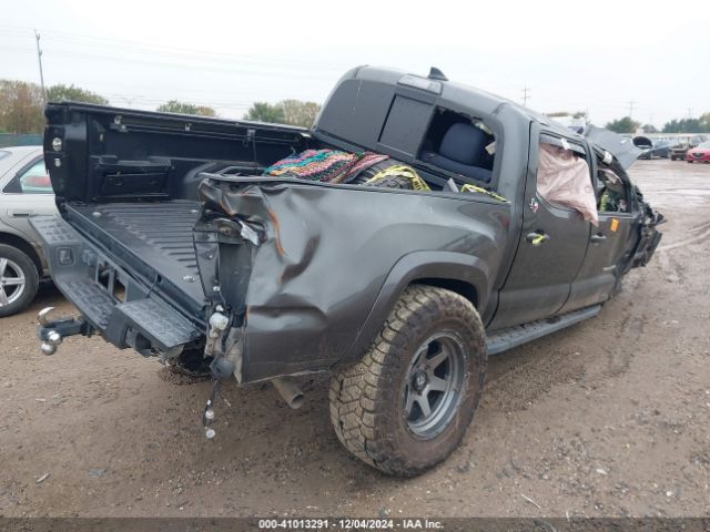 Photo 3 VIN: 3TMAZ5CN7JM068289 - TOYOTA TACOMA 