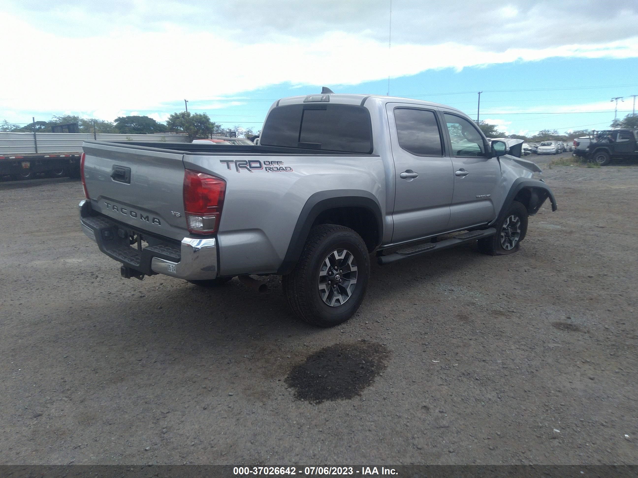 Photo 3 VIN: 3TMAZ5CN8HM033920 - TOYOTA TACOMA 