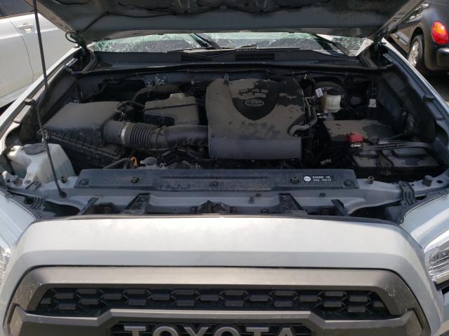 Photo 6 VIN: 3TMAZ5CN8JM053672 - TOYOTA TACOMA DOU 