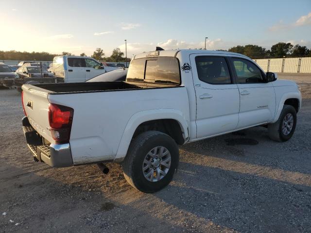 Photo 2 VIN: 3TMAZ5CN8JM055843 - TOYOTA TACOMA DOU 