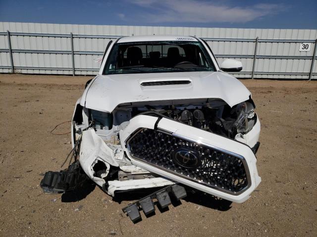 Photo 4 VIN: 3TMAZ5CN9JM056239 - TOYOTA TACOMA DOU 