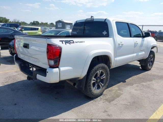 Photo 3 VIN: 3TMAZ5CN9JM071453 - TOYOTA TACOMA 