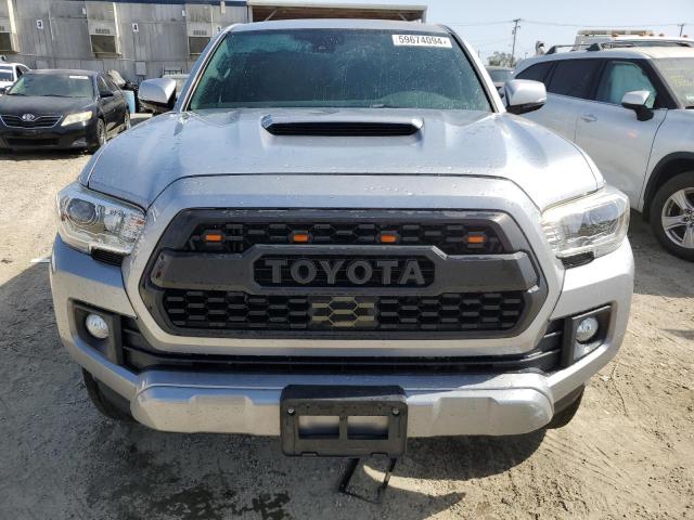 Photo 4 VIN: 3TMAZ5CNXJM072658 - TOYOTA TACOMA DOU 