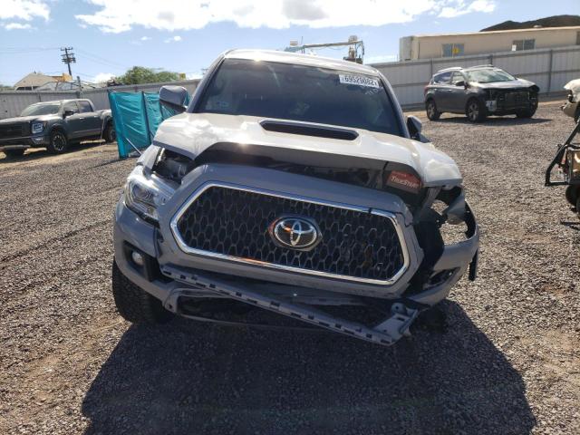 Photo 4 VIN: 3TMAZ5CNXJM073812 - TOYOTA TACOMA DOU 