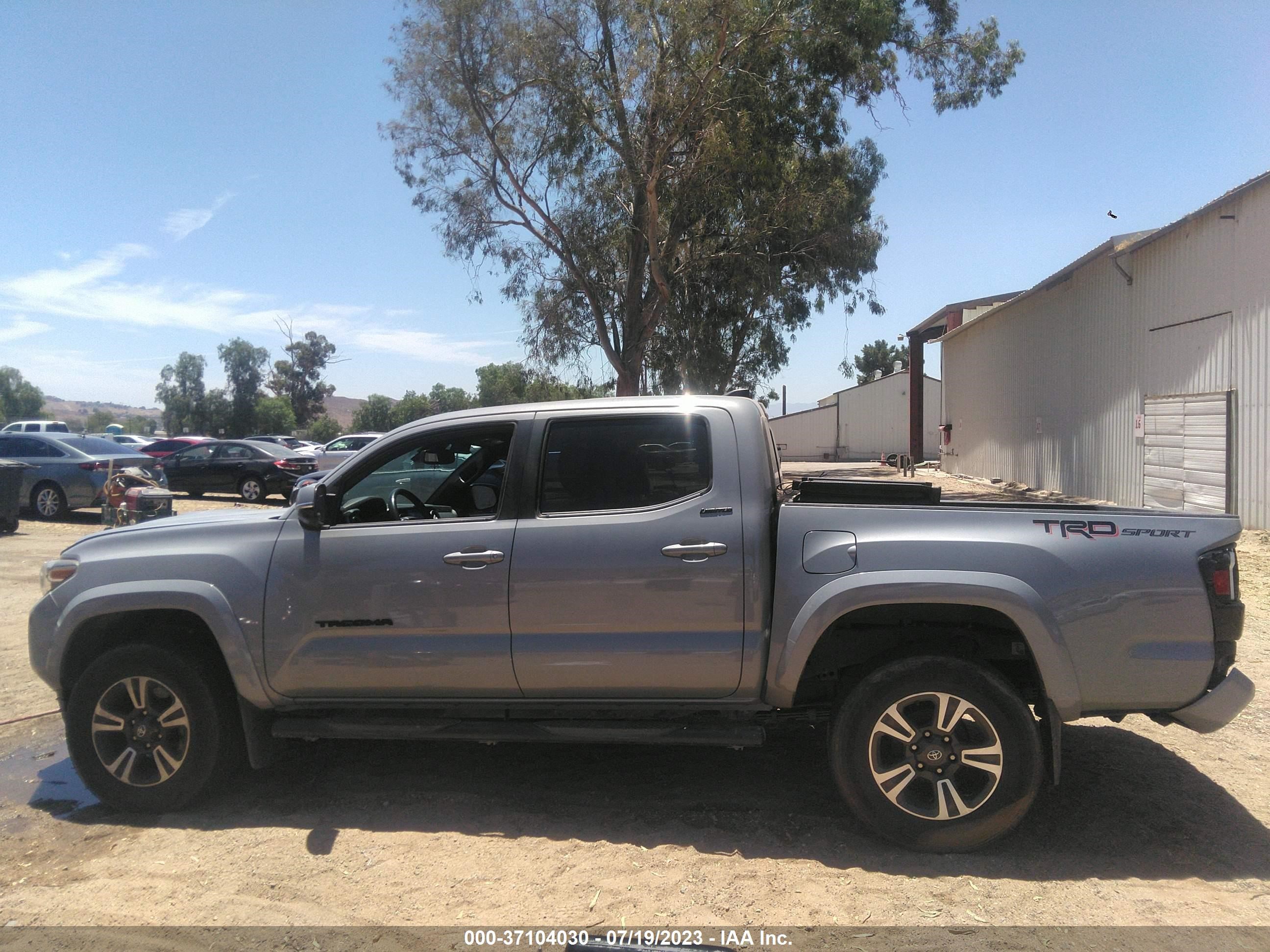 Photo 13 VIN: 3TMAZ5CNXKM081670 - TOYOTA TACOMA 