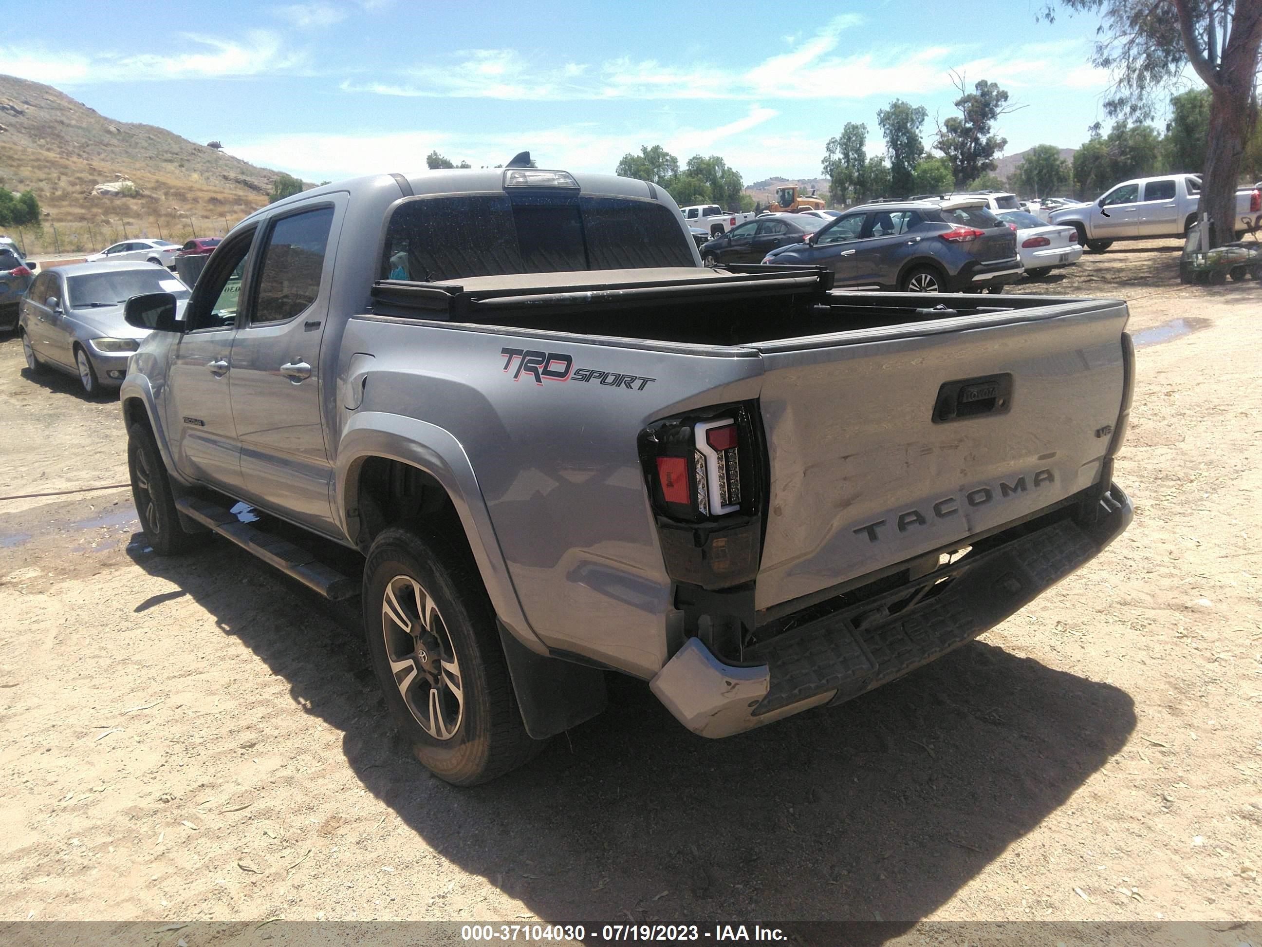 Photo 2 VIN: 3TMAZ5CNXKM081670 - TOYOTA TACOMA 