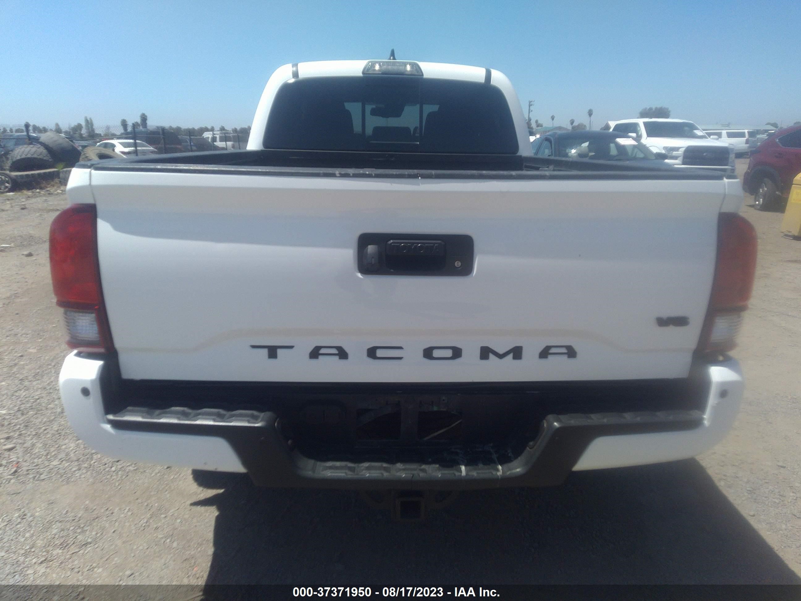 Photo 15 VIN: 3TMBZ5DN0KM019682 - TOYOTA TACOMA 