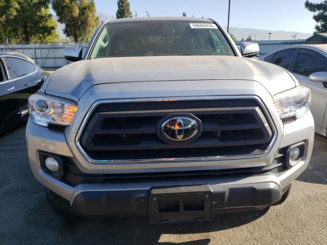 Photo 4 VIN: 3TMBZ5DN7NM033180 - TOYOTA TACOMA DOU 