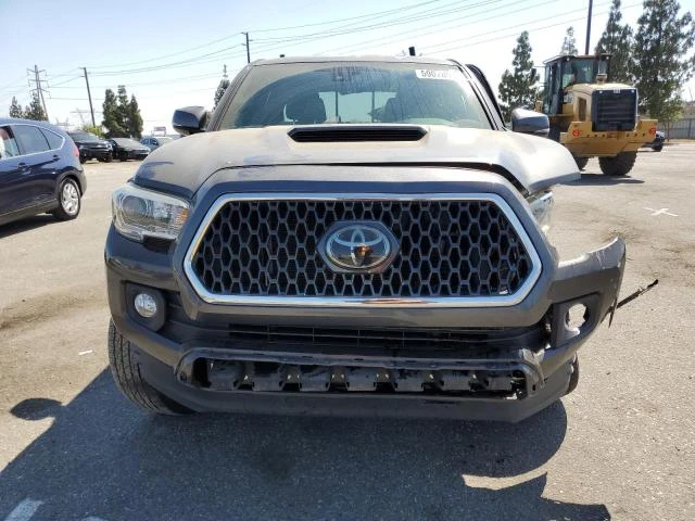 Photo 4 VIN: 3TMBZ5DN8JM015071 - TOYOTA TACOMA DOU 