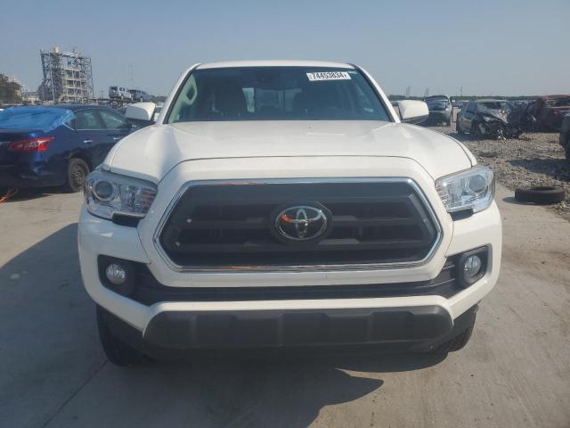 Photo 4 VIN: 3TMBZ5DN8NM032975 - TOYOTA TACOMA DOU 