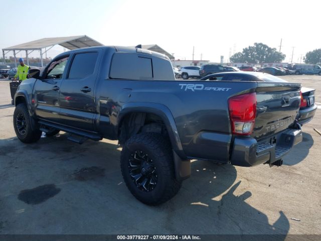 Photo 2 VIN: 3TMBZ5DNXHM010027 - TOYOTA TACOMA DOU 